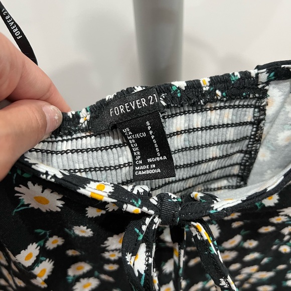 Dress Forever21 - Picture 4 of 4